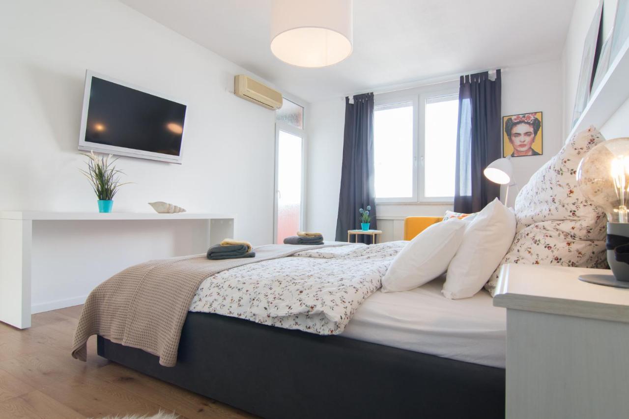 Harbour-Apartment With Sea View And Parking Spot Pula Zewnętrze zdjęcie
