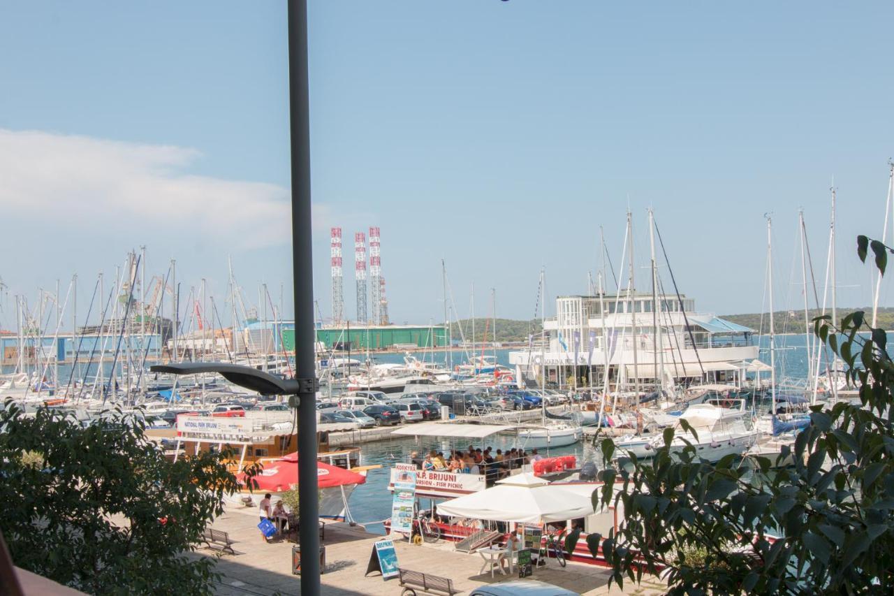 Harbour-Apartment With Sea View And Parking Spot Pula Zewnętrze zdjęcie